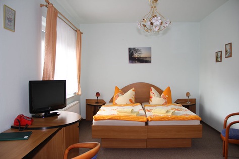 komfortables Doppelbettzimmer